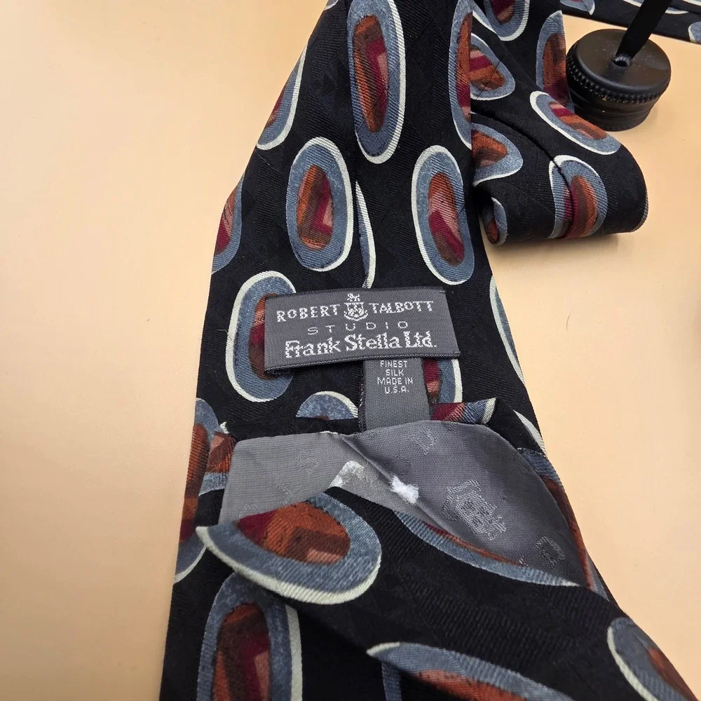 Robert Talbott Studio Frank Stella Ltd Mens Silk Tie Black Geometric Oval USA